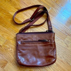 Fossil cross body bag